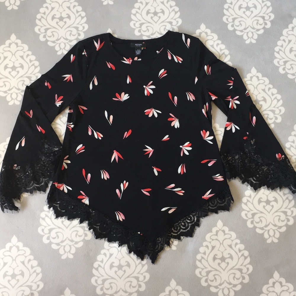 Alfani - Black Floral Blouse With Bell Sleeves